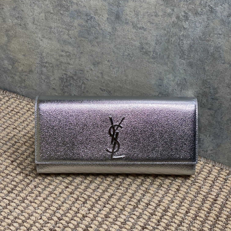 Y51 clutch bags